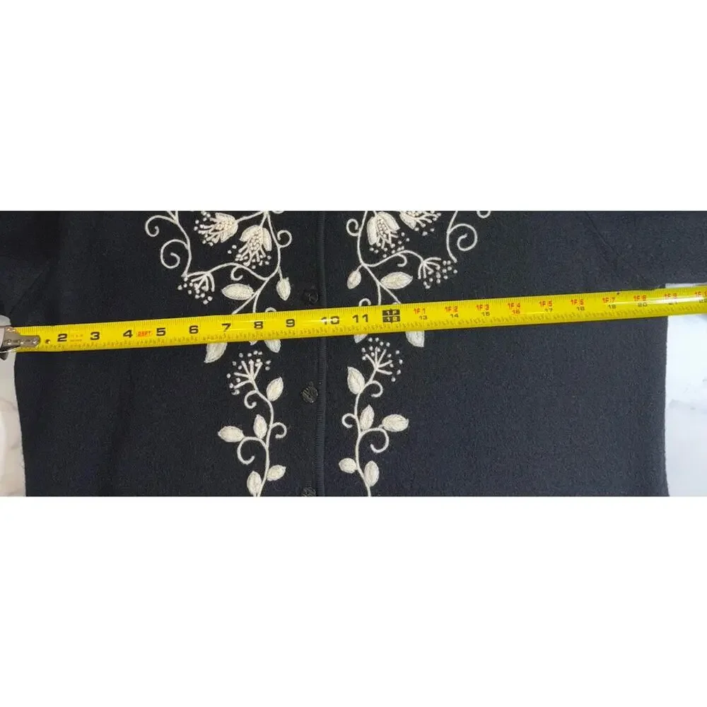 Embroidered Floral Wool Cardigan Cottagecore Romantic Grannycore Vintage Size M - Picture 9 of 13